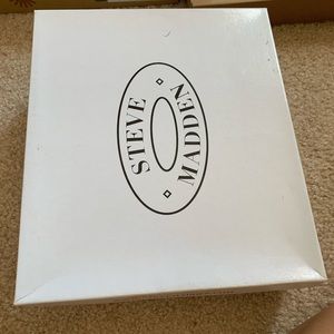 Beige steve madden wedges